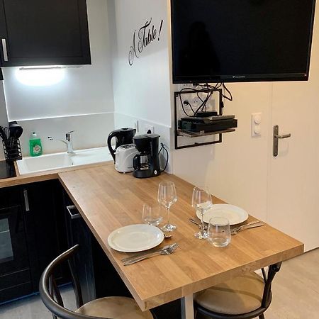 Studio Centre Ville -001 รูออง ภายนอก รูปภาพ